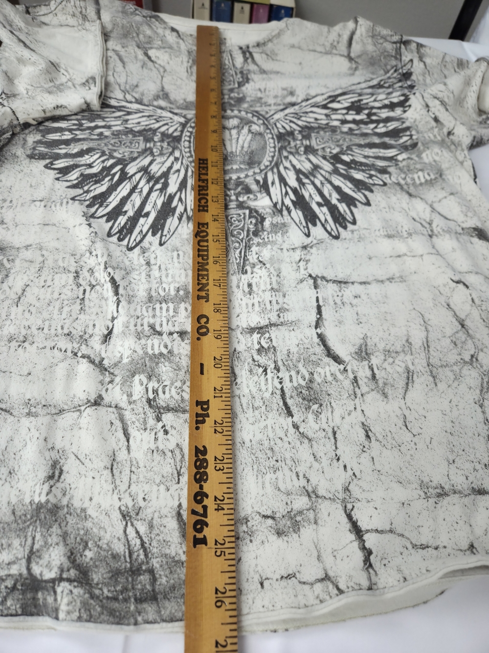 Retrofit Cream Short-Sleeve Tee with Black Wing Graphic - Picture 11 of 12